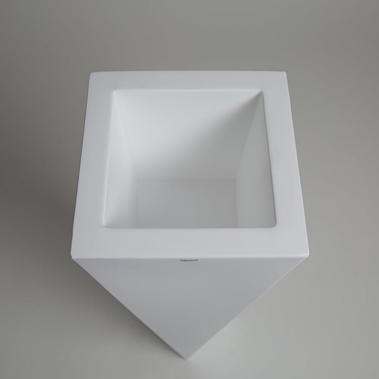 biała wysoka donica Rossa5.jpg