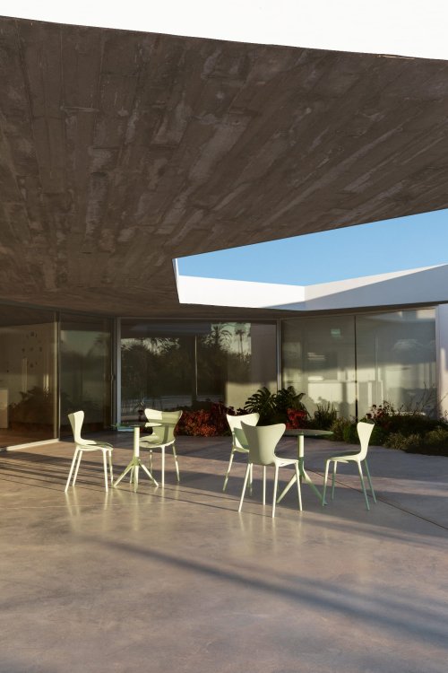 krzesło-love-Vondom-Love-Eugeni-Quitllet (1).jpg