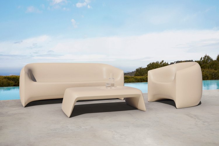 sofa-blow-Vondom-Blow-outdoor-sofa-Stefano-Giovannoni-1-1.jpg