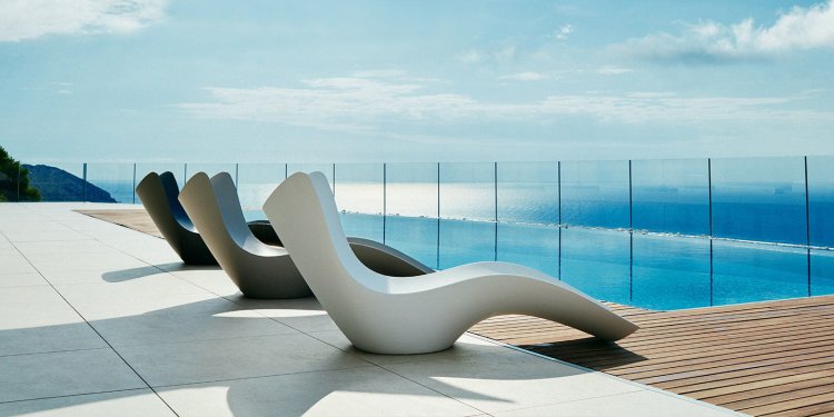 lezak-surf-luxury-outdoor-design-furniture-sunlounge-surf-karimrashid-vondom_5_.jpg