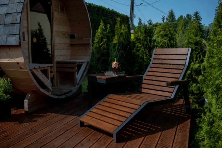 lezak-drewniany 5.png