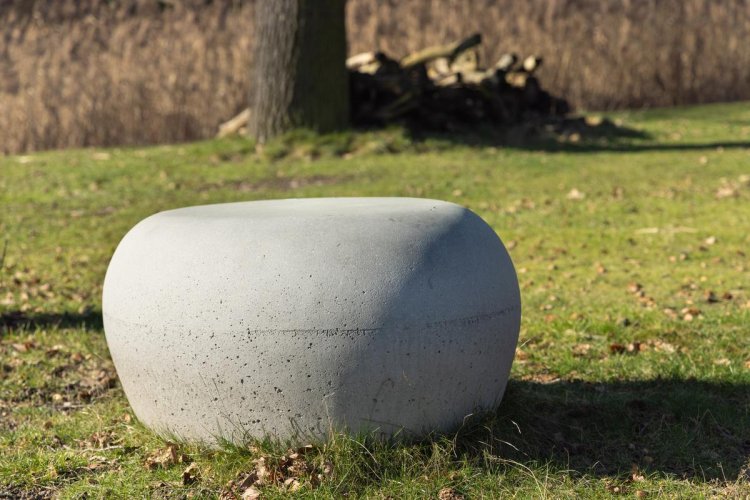 siedzisko-pufa-betonowa2024-12-18 o 12.00.06 4.jpeg