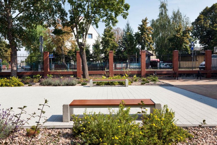 ławka-betonowa-classic2024-12-19 o 11.14.34 2.jpeg