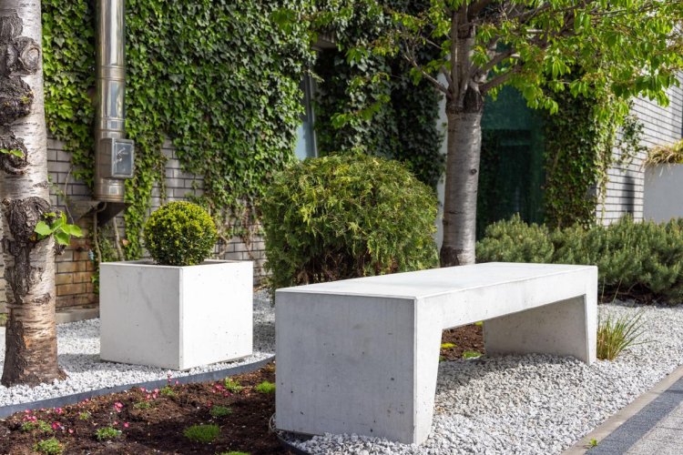 ławka-betonowa2024-12-19 o 11.31.38 2.jpeg