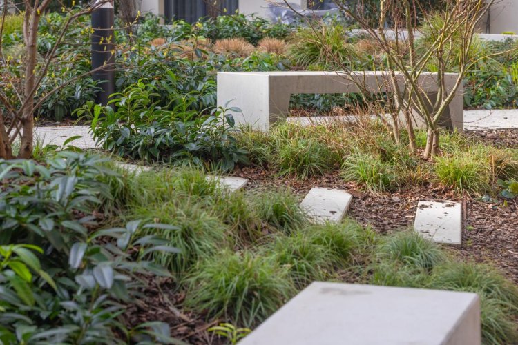 ławka-betonowa2024-12-19 o 11.31.38 3.jpeg