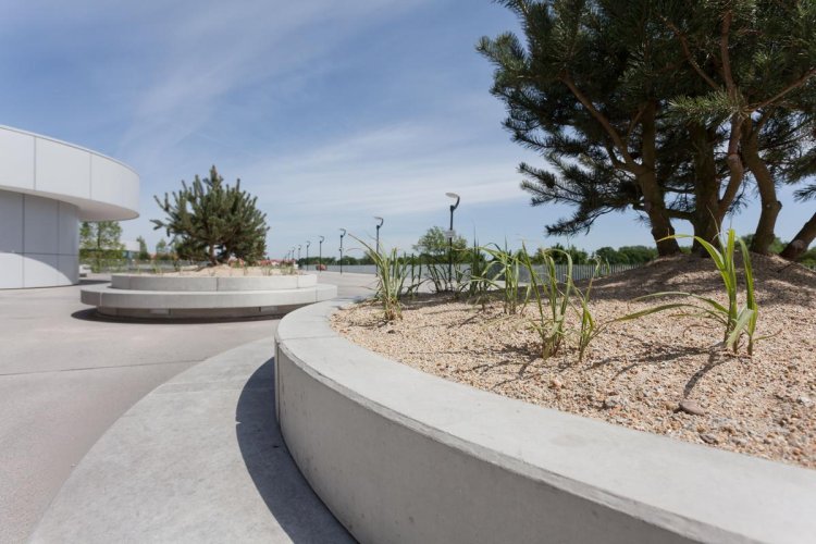 siedzisko-betonowe2024-12-19 o 12.57.32 5.jpeg