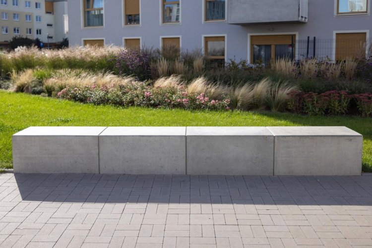 siedzisko-betonowe2024-12-19 o 13.52.47 4.jpeg