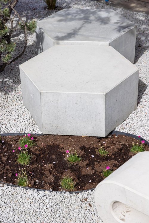 stolik-betonowy2024-12-19 o 14.08.16 3.jpeg