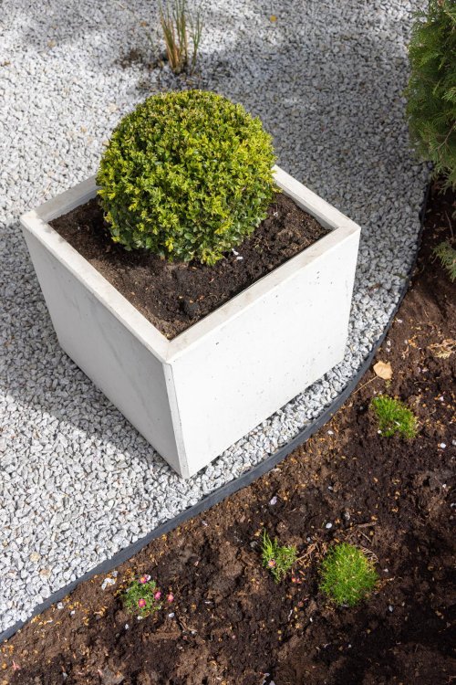 donica-betonowa2024-12-20 o 09.57.46 5.jpeg