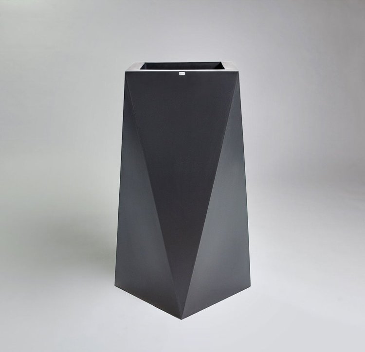 duża donica geometryczna Nevis2.jpg