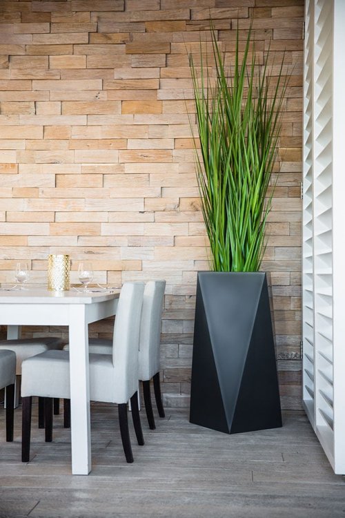 czarna duża donica geometryczna 2.jpg