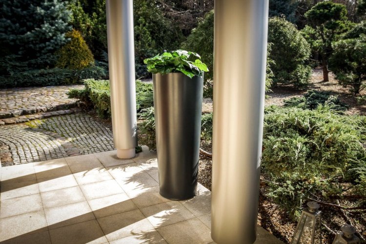 bardzo duża donica ogrodowa 3.jpg