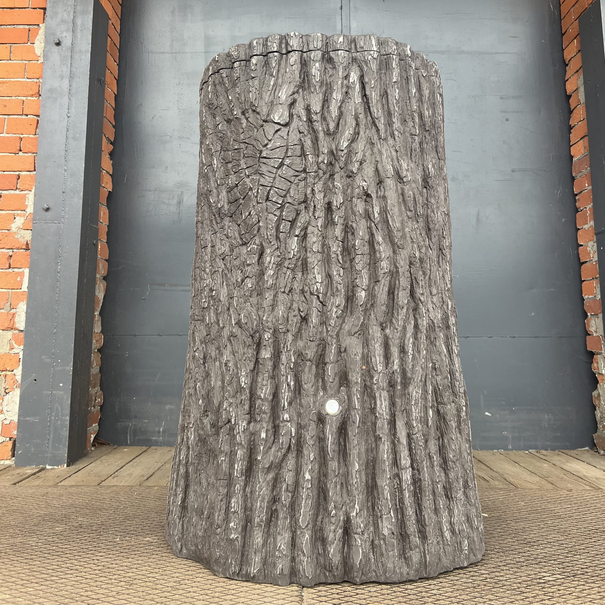 Zbiornik na deszczówkę Evergreen w kształcie pnia drzewa bez kranu